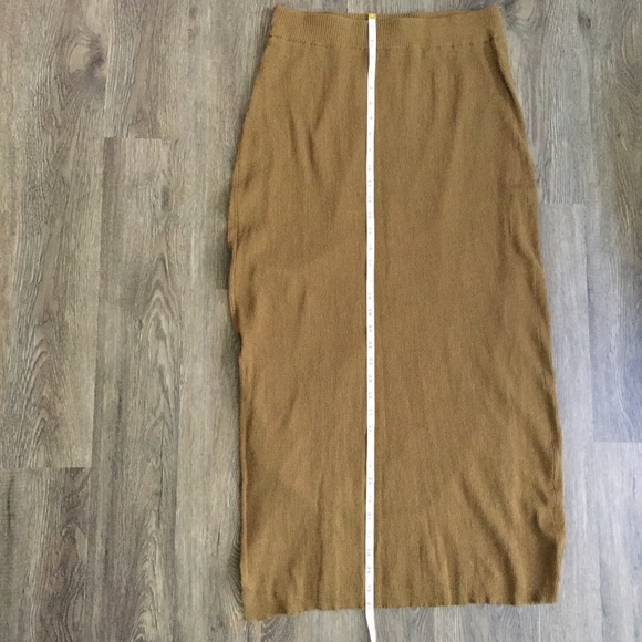 Zara Knit Set Top and Skirt in Matt Gold - Picture 15 of 16